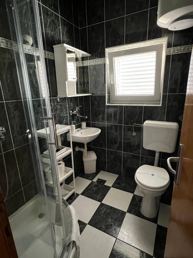 נובליה Apartments Loncar-Near Zrce Beach מראה חיצוני תמונה
