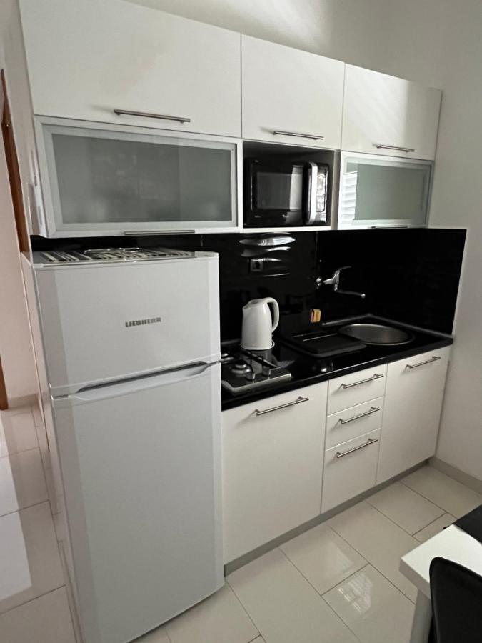נובליה Apartments Loncar-Near Zrce Beach מראה חיצוני תמונה