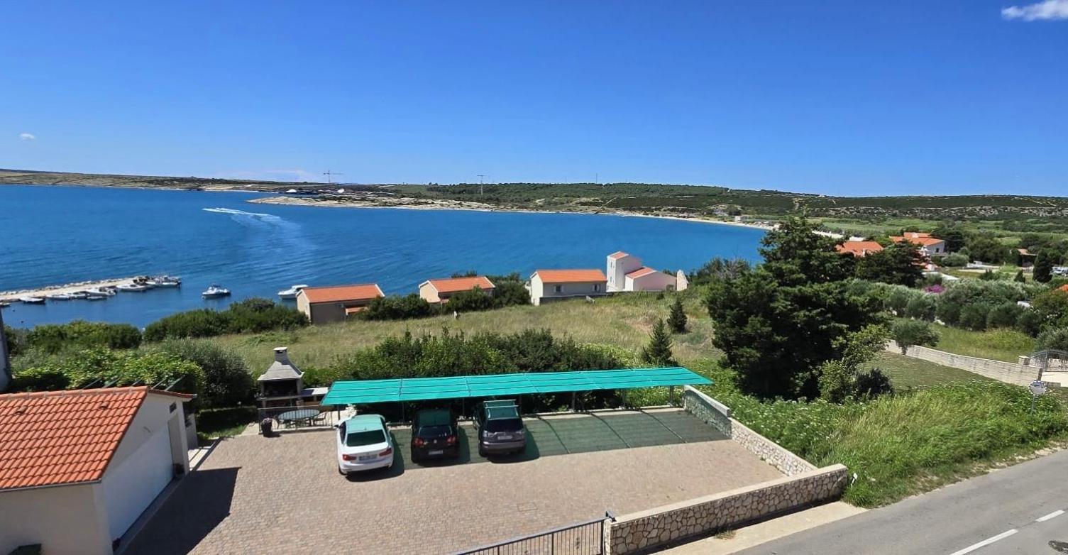 נובליה Apartments Loncar-Near Zrce Beach מראה חיצוני תמונה