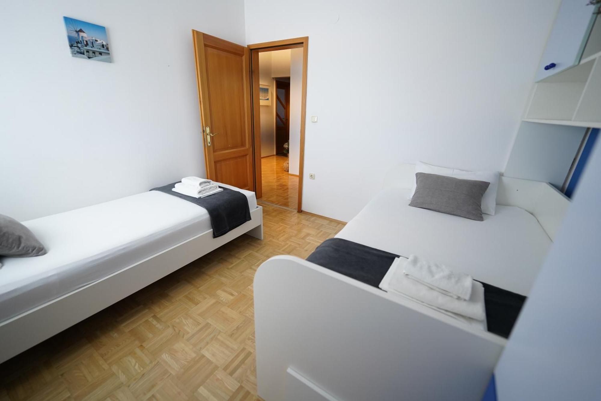 נובליה Apartments Loncar-Near Zrce Beach מראה חיצוני תמונה